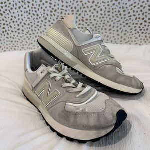 New Balance Men’s Sneaker (Size 11)